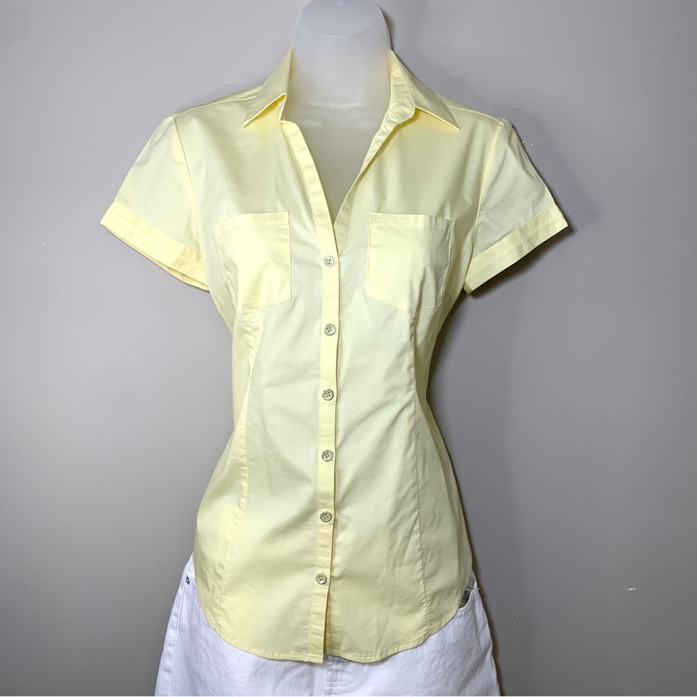 New York & Company Yellow Fitted Button Down Blouse Collared Short Sleeve